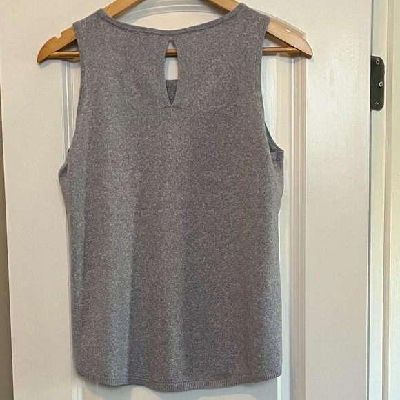 ✨ NWT Vince Camuto Crewneck Sweater Tank - Size Small - Gray - Picture 9 of 10